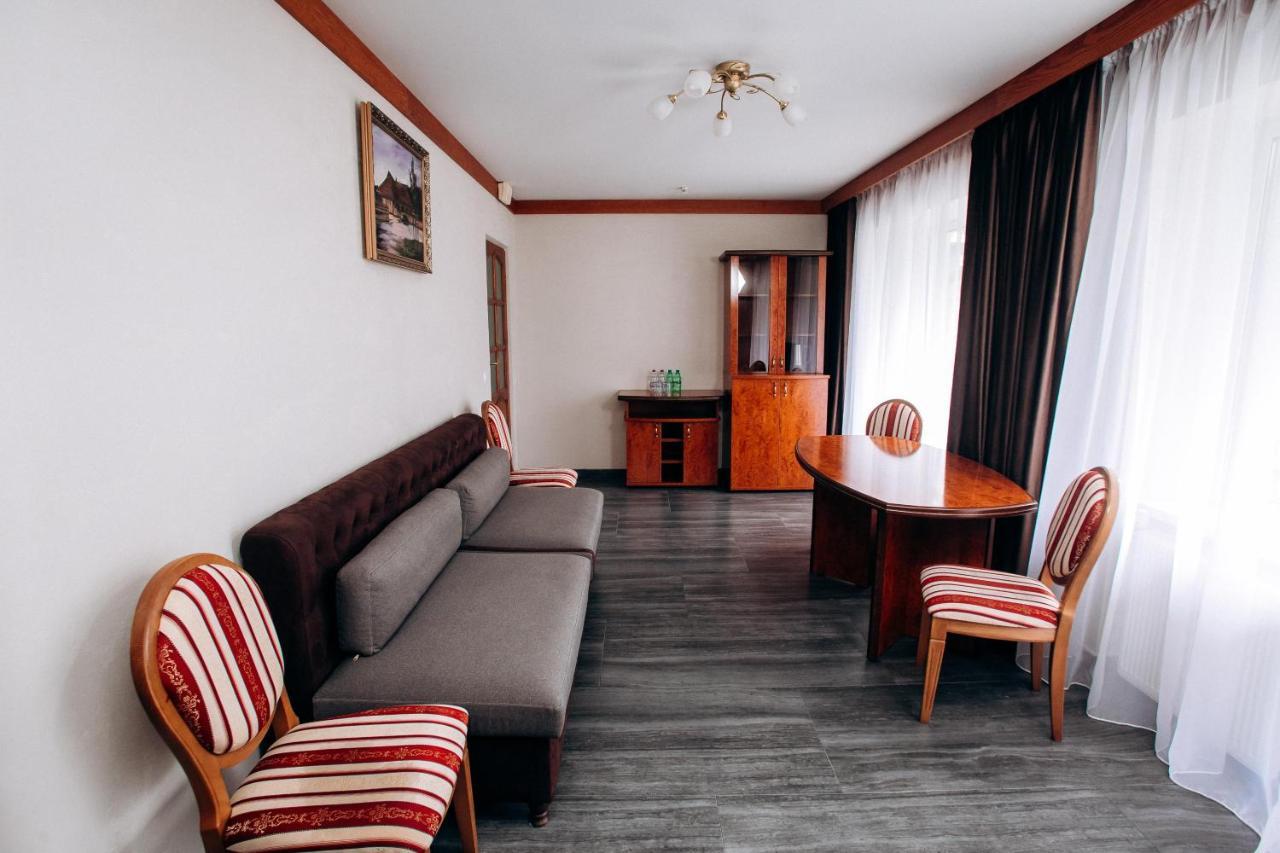 Stanislavsky Hotel Group Jaremtje Exteriör bild