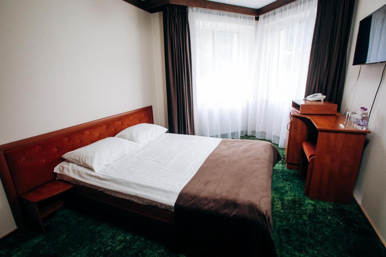 Stanislavsky Hotel Group Jaremtje Exteriör bild