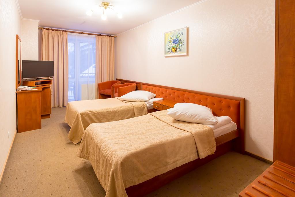 Stanislavsky Hotel Group Jaremtje Exteriör bild