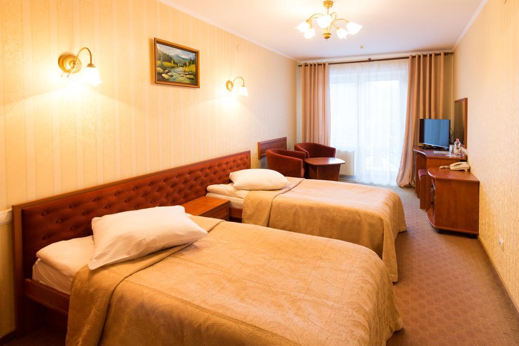 Stanislavsky Hotel Group Jaremtje Exteriör bild