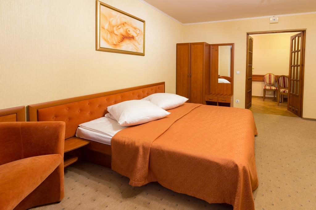 Stanislavsky Hotel Group Jaremtje Exteriör bild