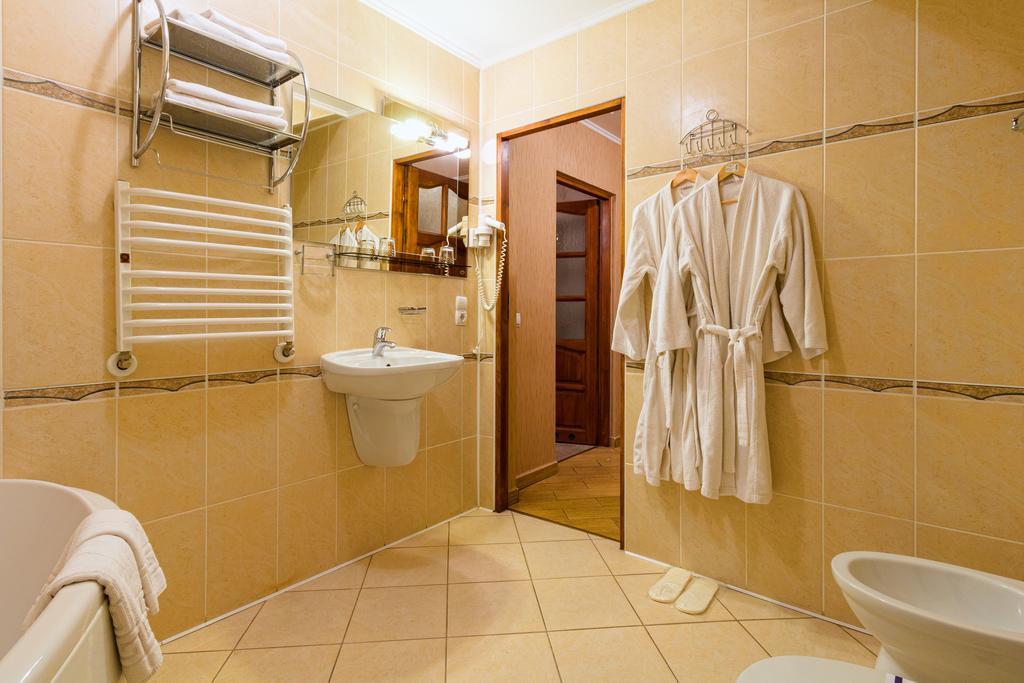Stanislavsky Hotel Group Jaremtje Exteriör bild