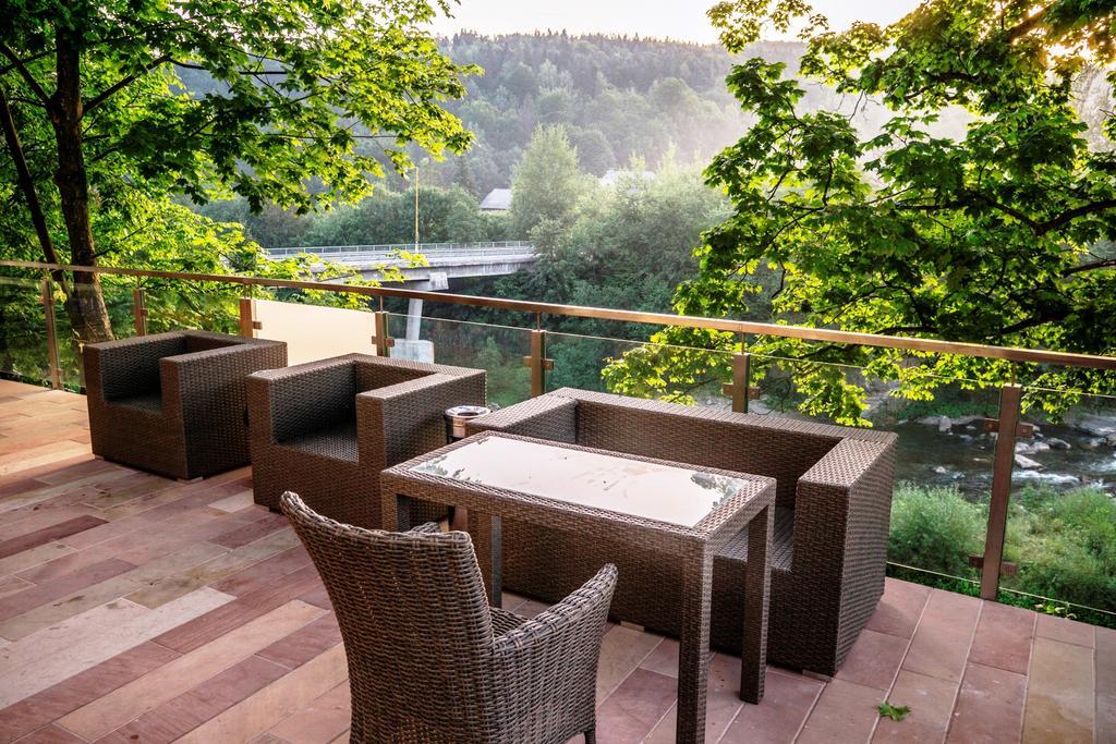Stanislavsky Hotel Group Jaremtje Exteriör bild